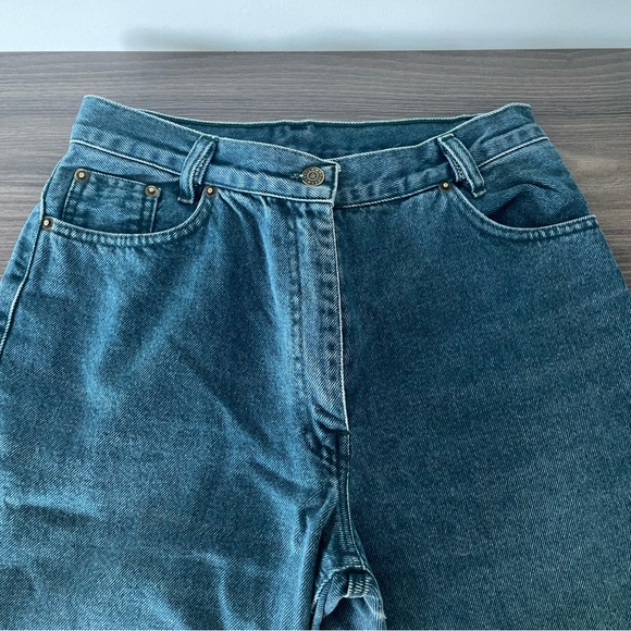 Vintage High-waisted Medium Blue Wash Straight Leg Jeans - Picture 5 of 10